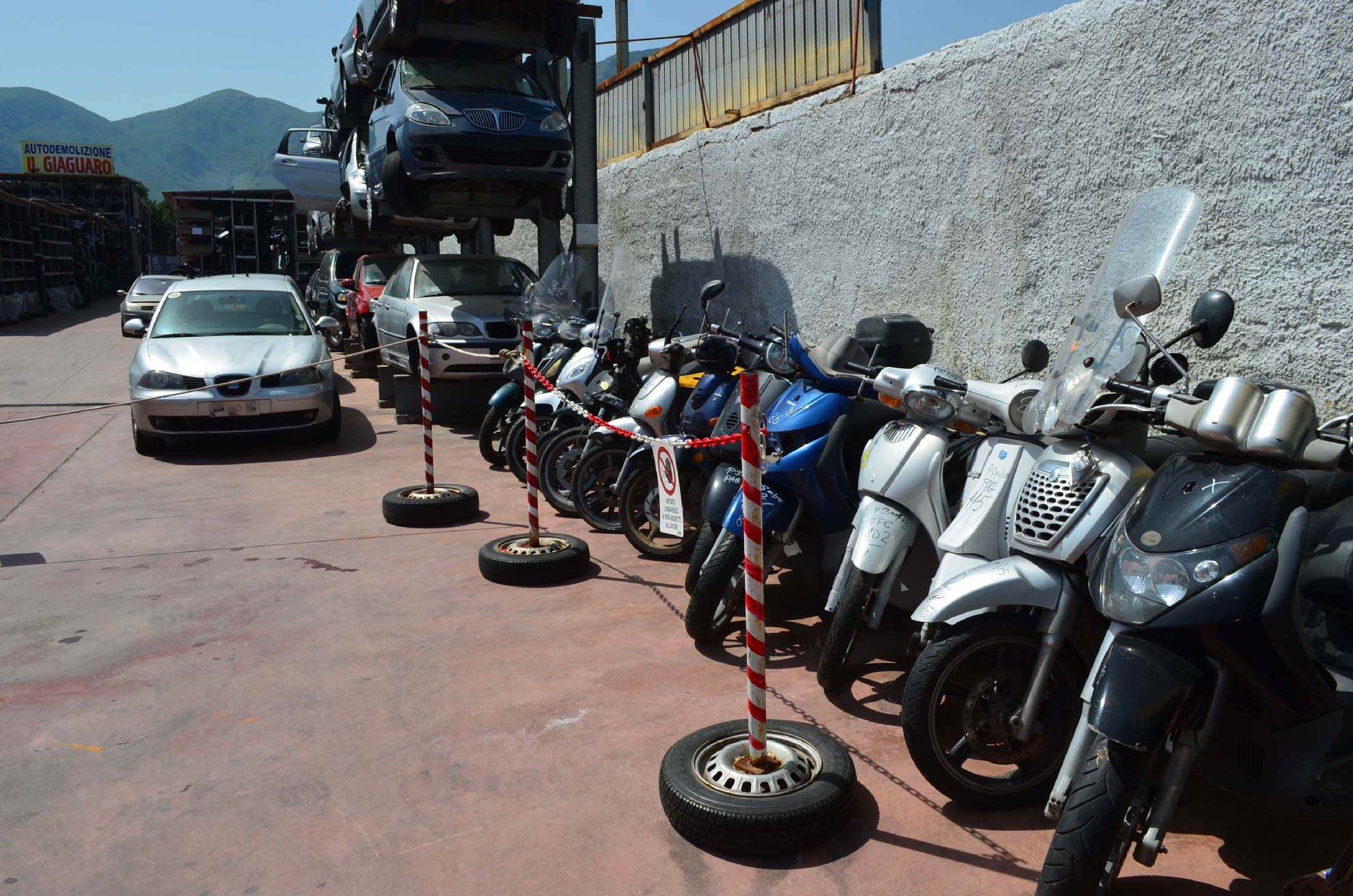 Giaguaro autodemolizione scooter motori